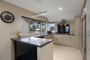 Muricata Beach House, Mt Maunganui